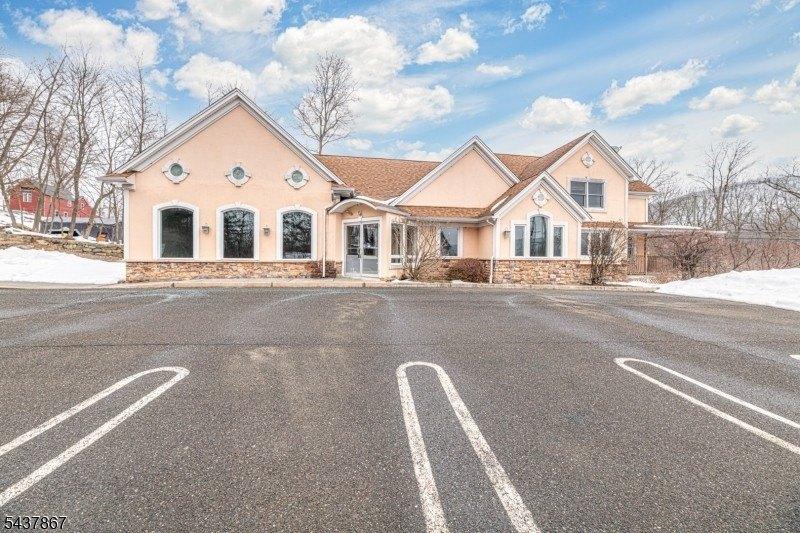 Property Image for 137 S Rutherford Ave