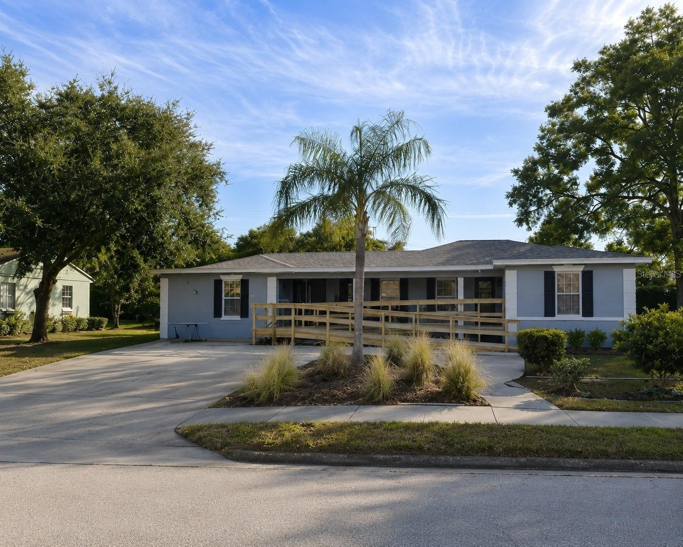 Property Image for 3710 W AZEELE Street