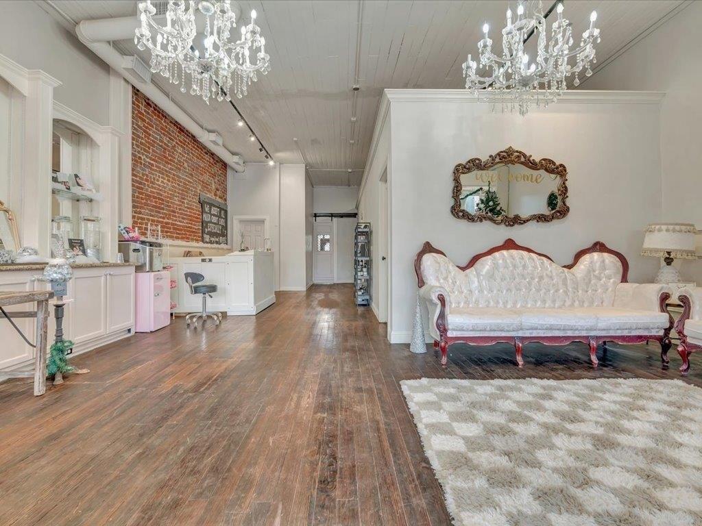 Property Image for 112 N Church St