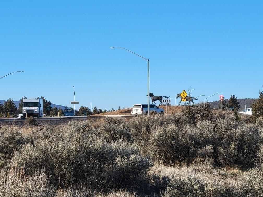 Property Image for 319 SW Tom McCall Road