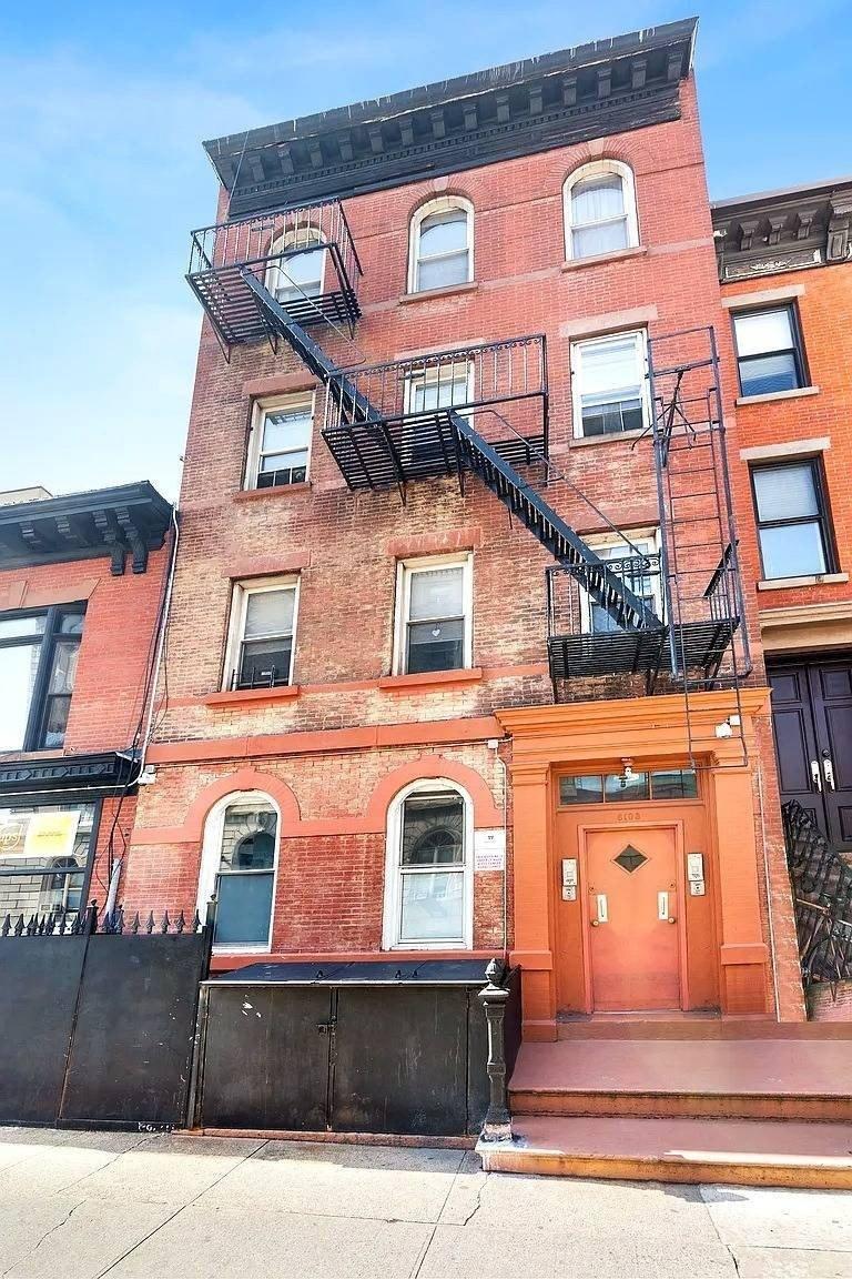 Property Image for 60 6th Ave