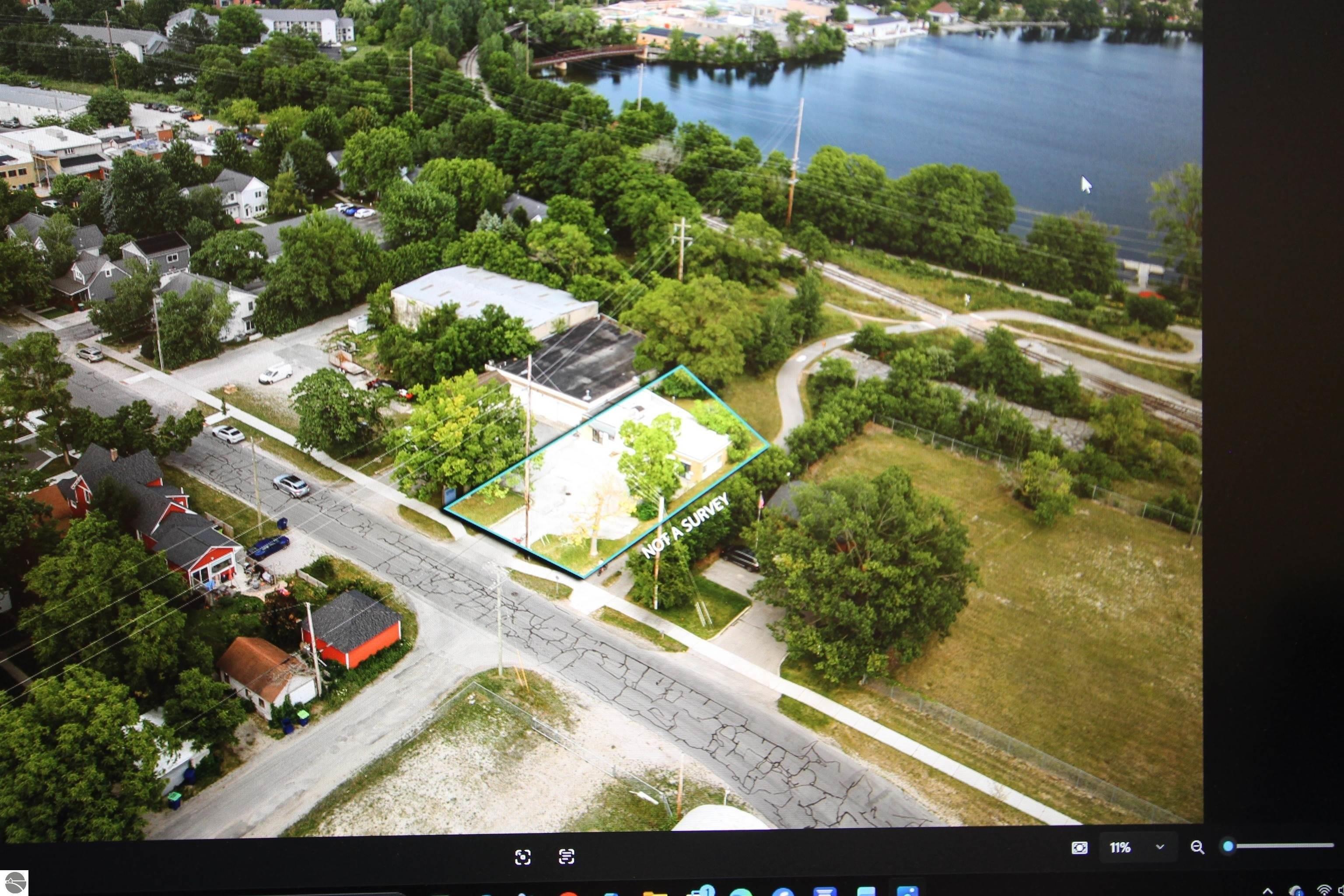 Property Image for 811 Lake Avenue