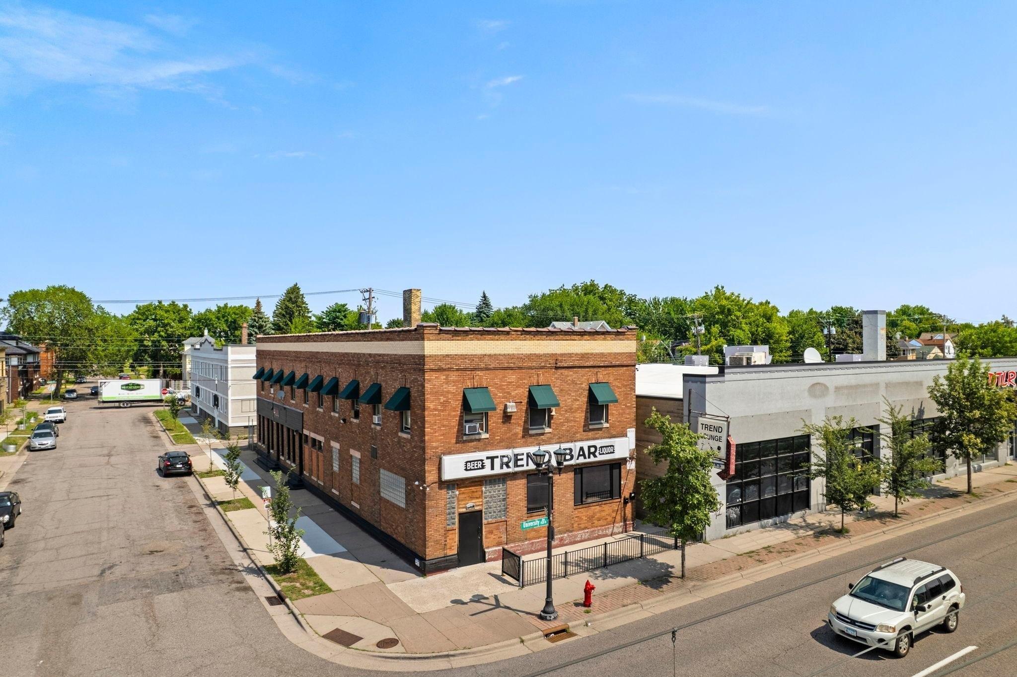 Property Image for 1533 University Avenue W