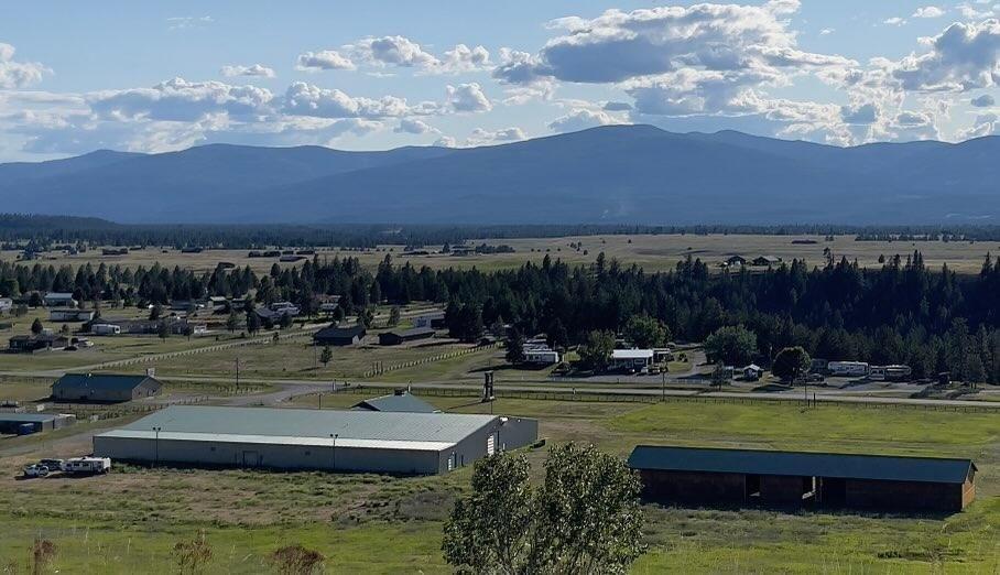 Property Image for 17 Arena Ln, Eureka, MT 59917