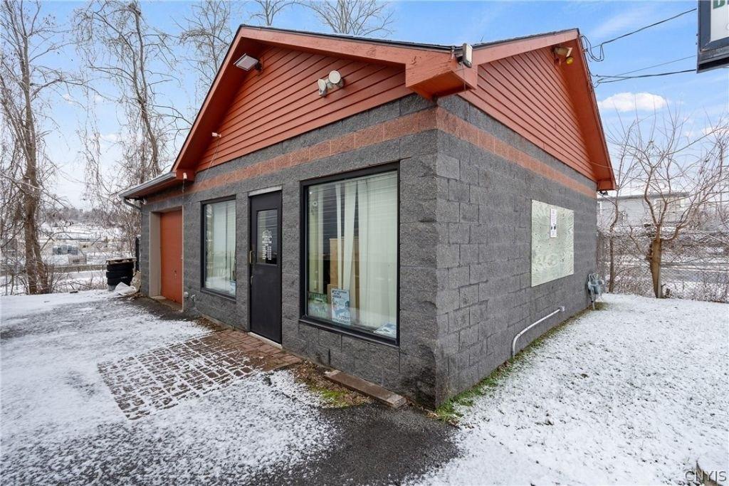 Property Image for 2500 Burnet Ave, Syracuse, NY 13206