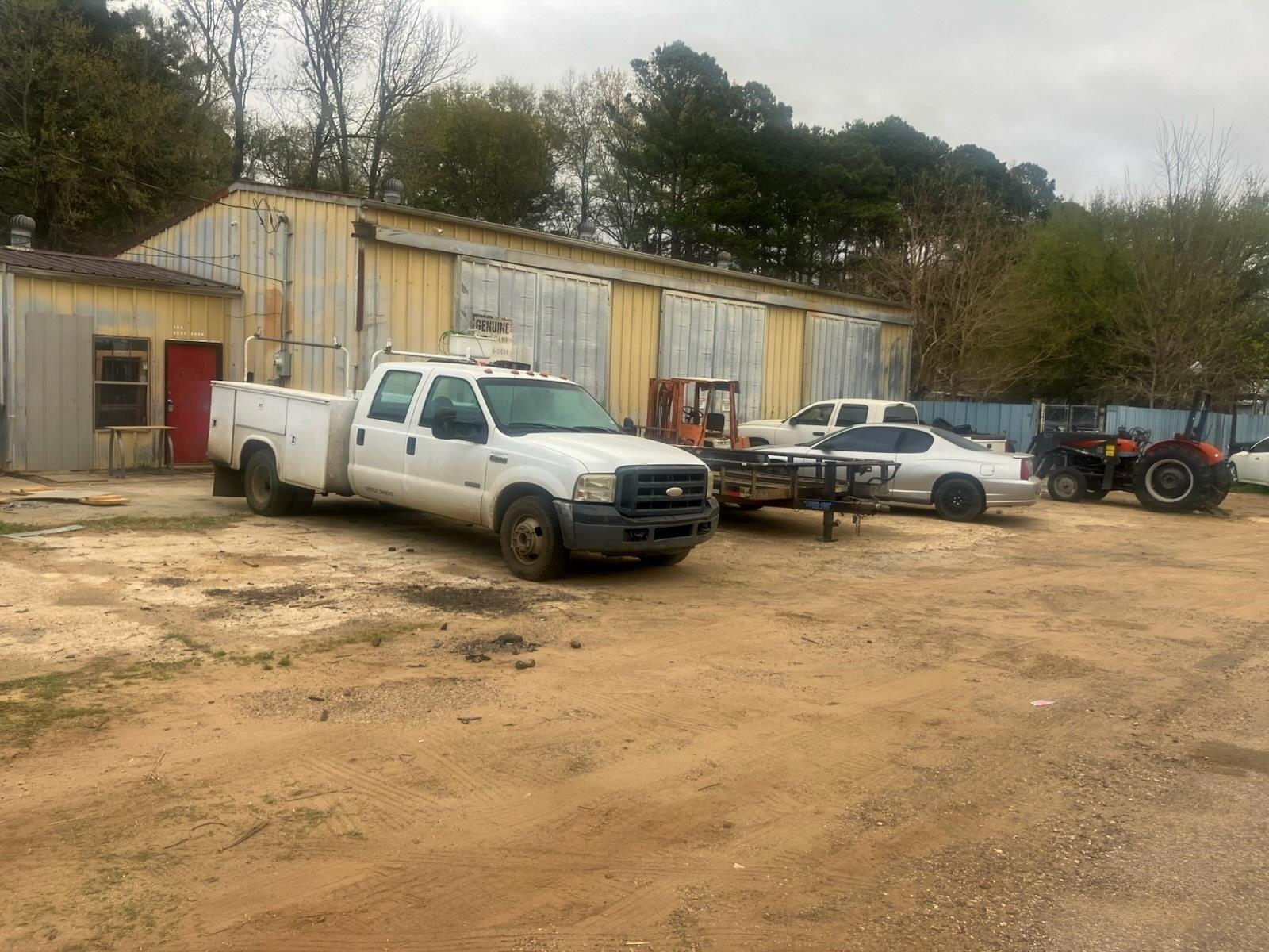 Property Image for 903 E Pacific Ave