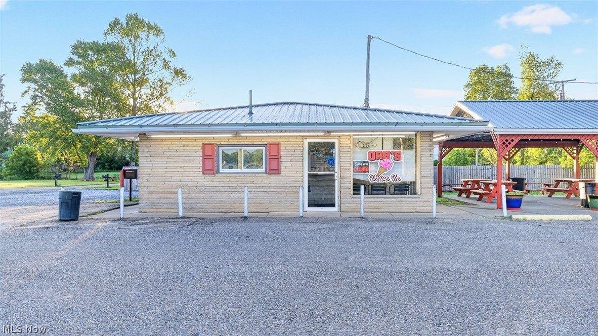 Property Image for 60200 Southgate Road