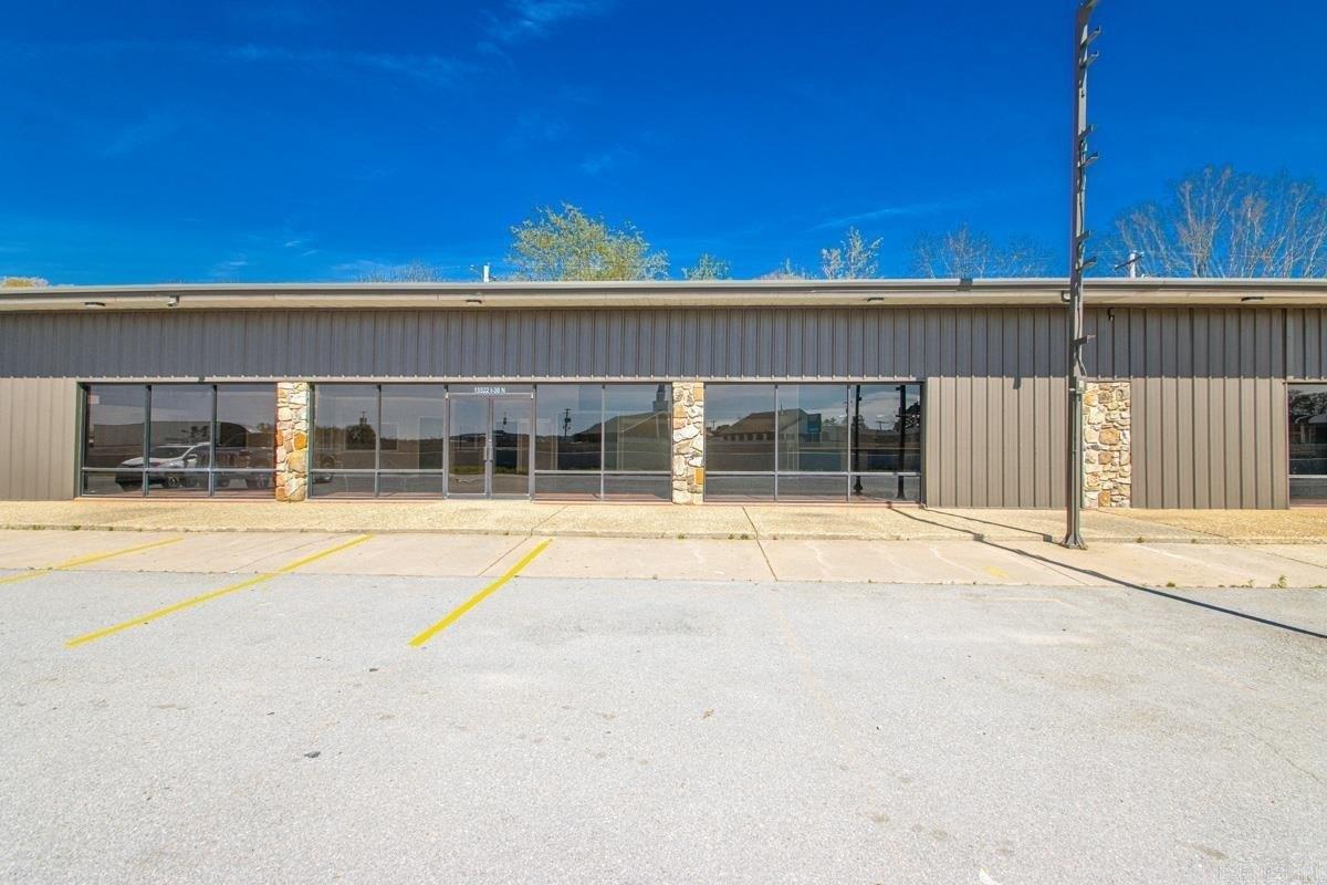 Property Image for 15522 Interstate 30