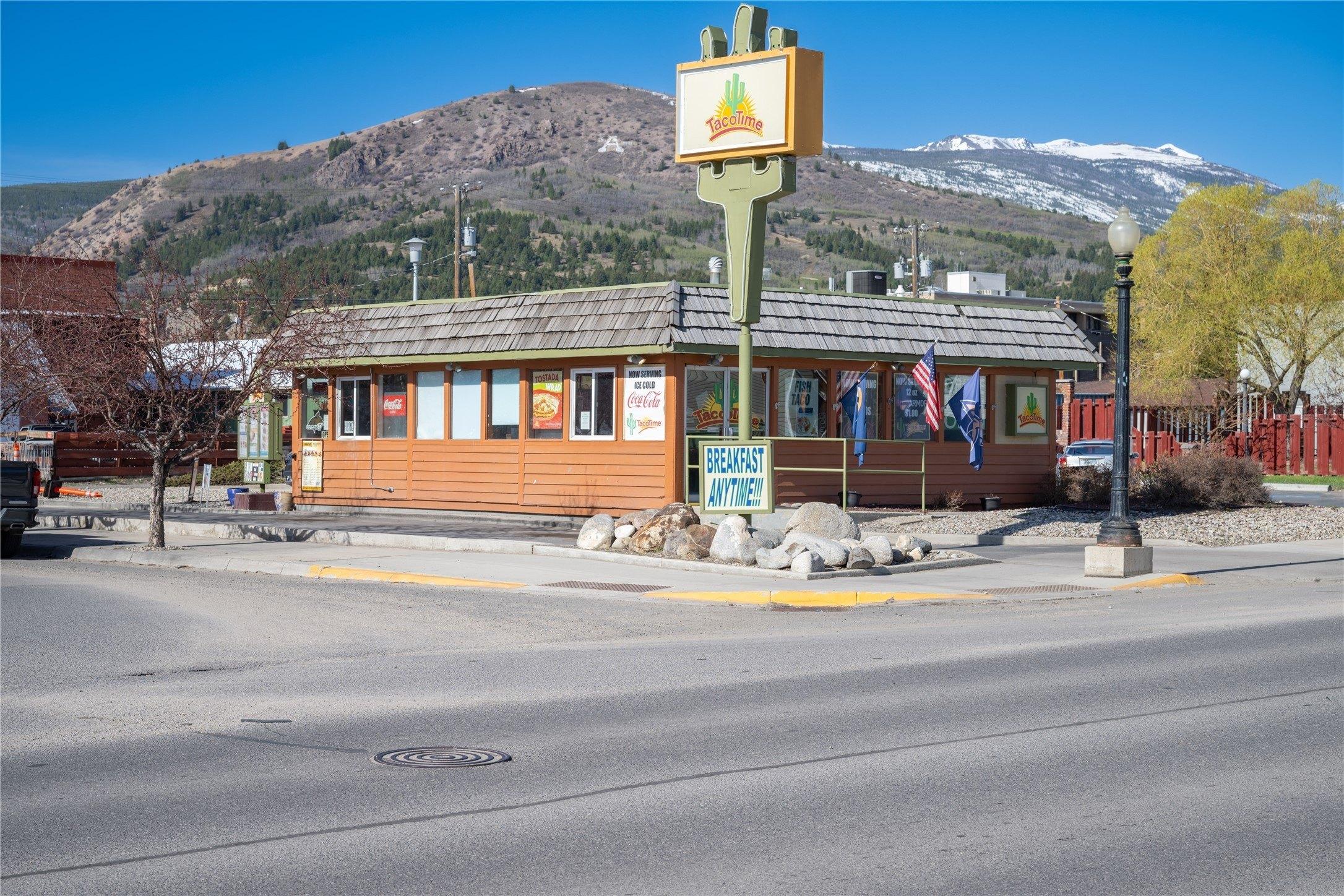 Property Image for 421 E Commercial Avenue