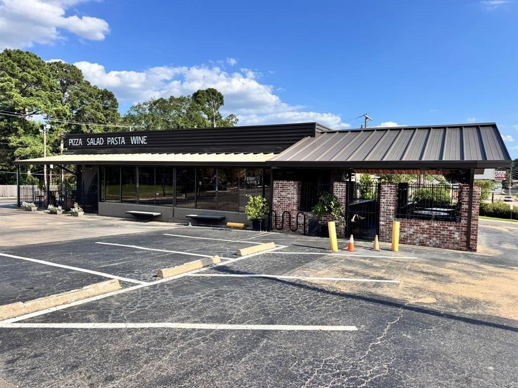 Property Image for 6301 Line Ave, Shreveport, LA 71106