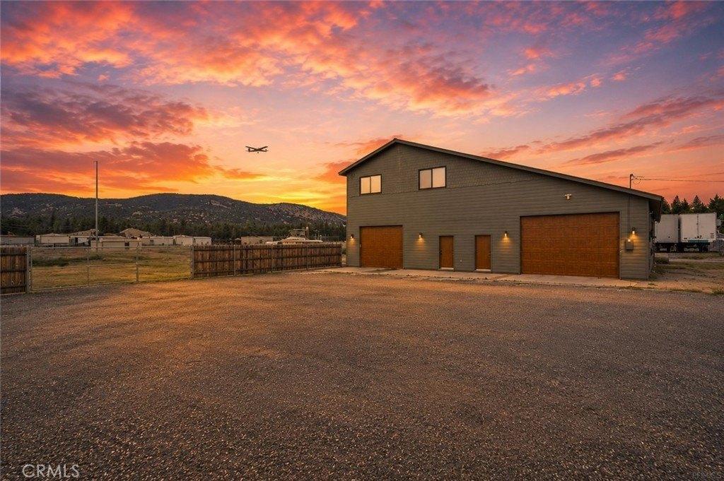 Property Image for 614 W Fairway