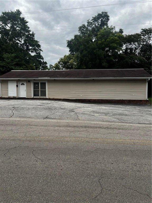 Property Image for 3096 COLUMBUS Road
