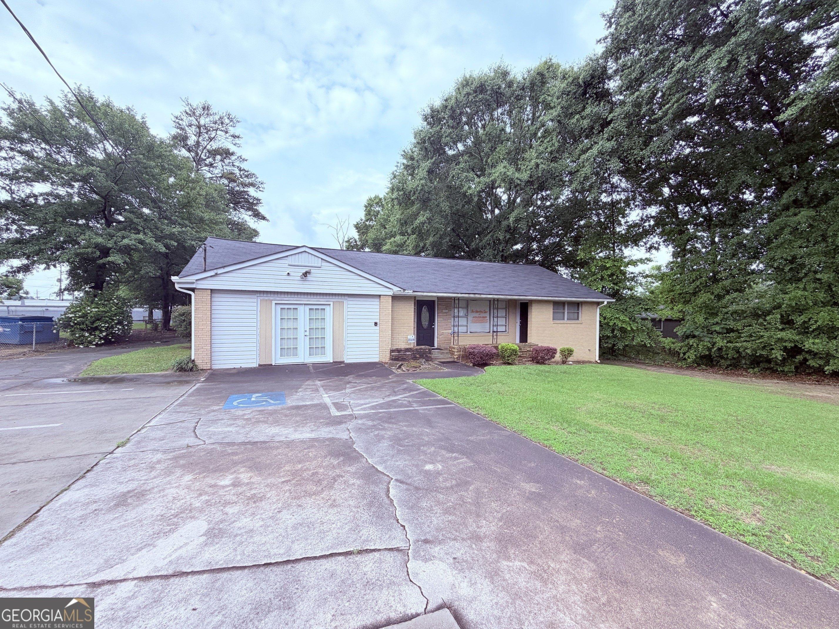 Property Image for 724 King Road