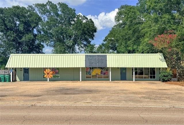 Property Image for 2001 MAIN Street