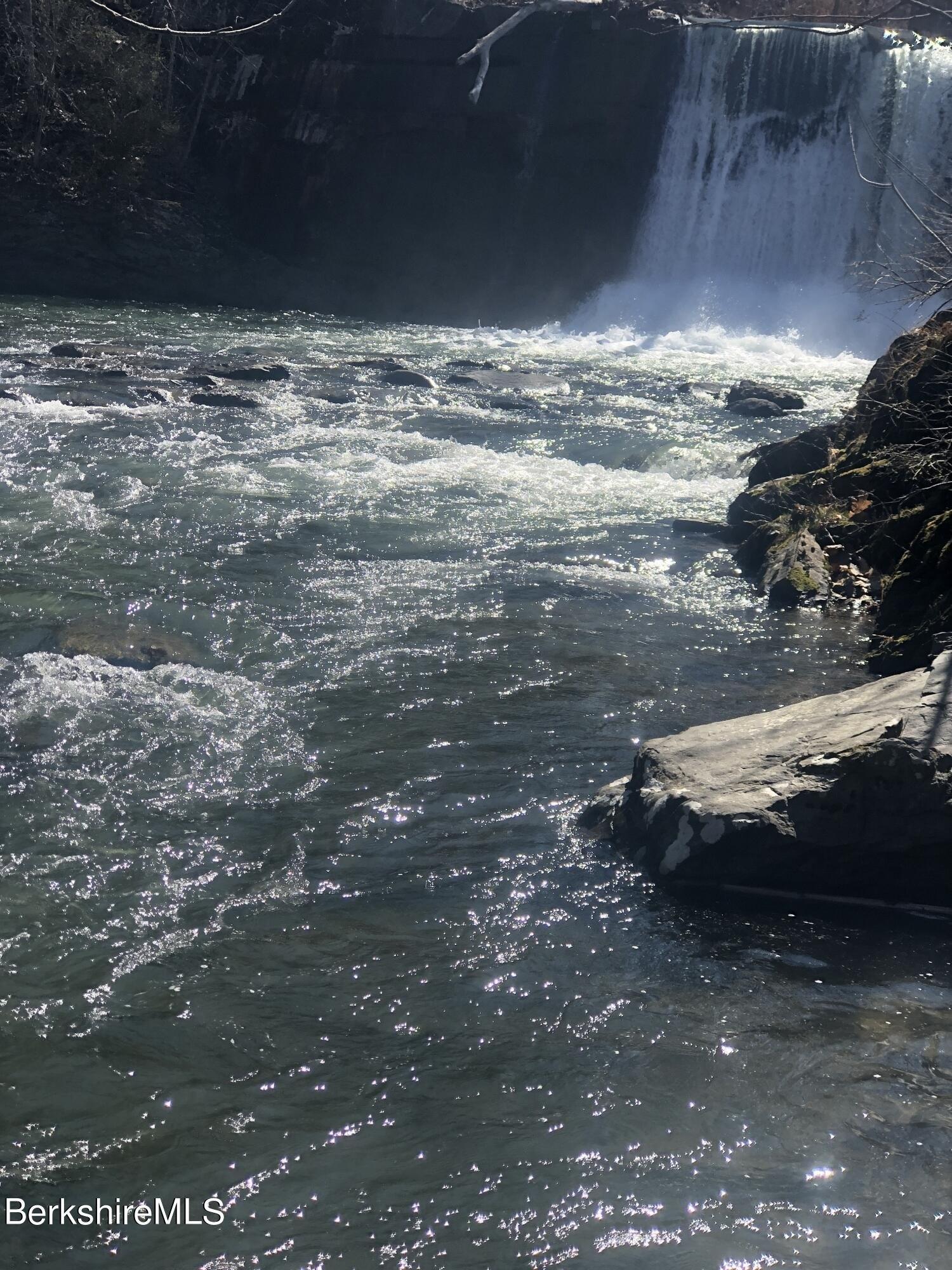 Property Image for 15 Mill St