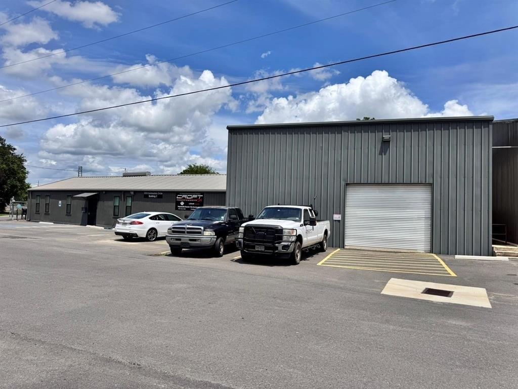Property Image for 1010 Contractors Circle, Bossier City, LA 71111