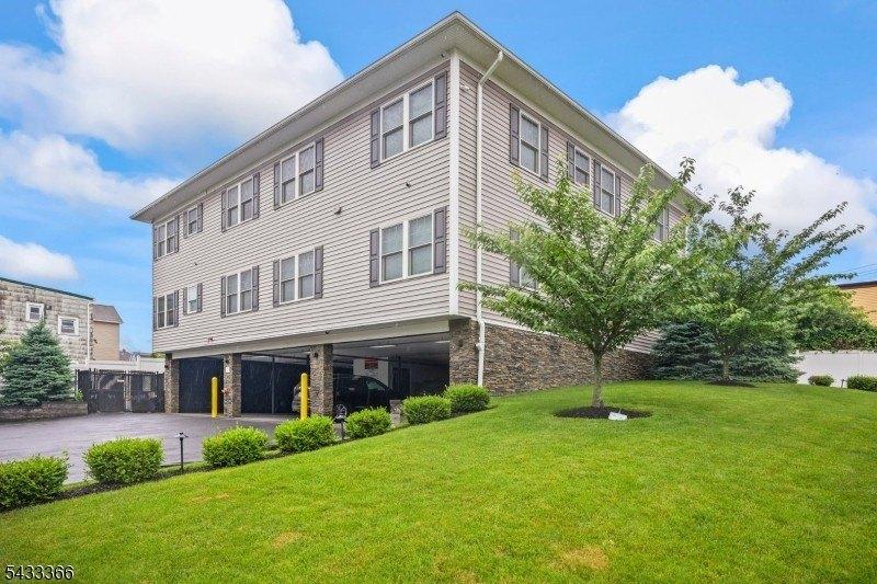 Property Image for 55 Watchung Ave