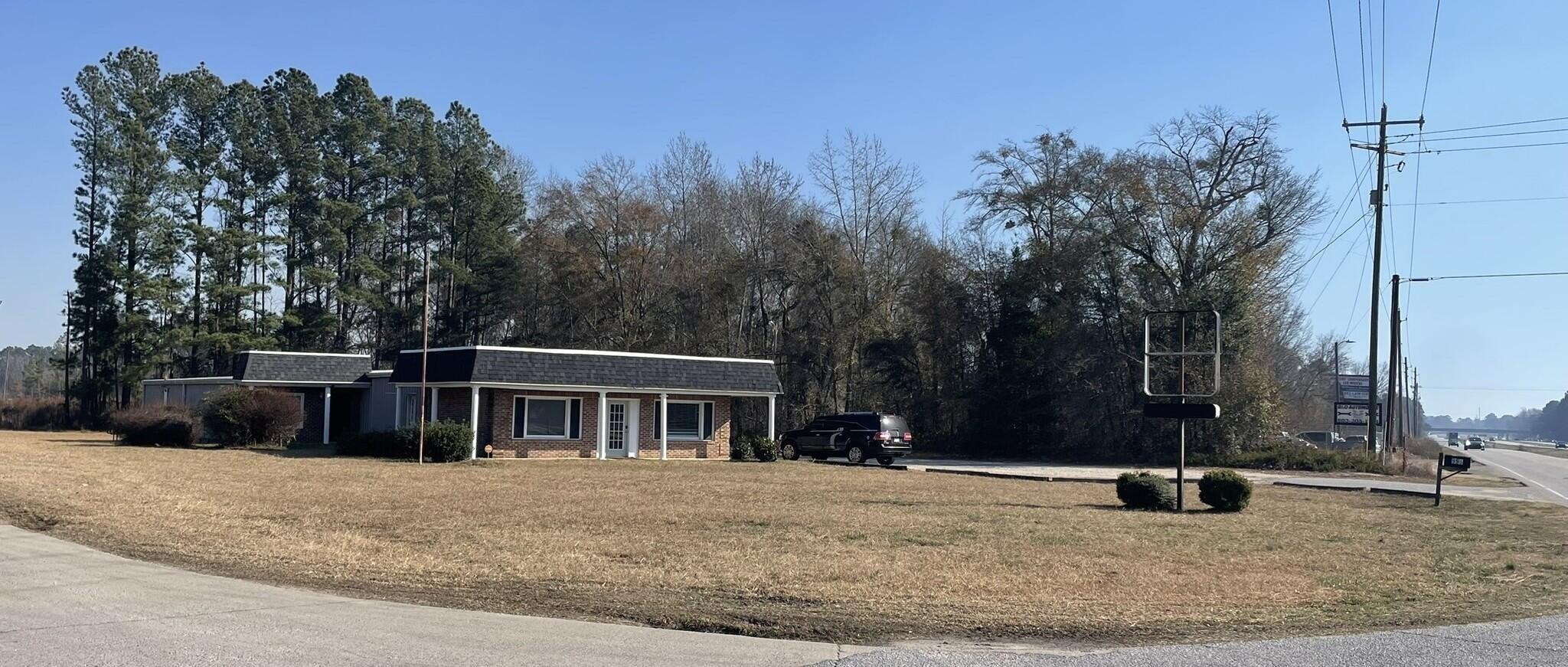 Property Image for 995 N Pike W