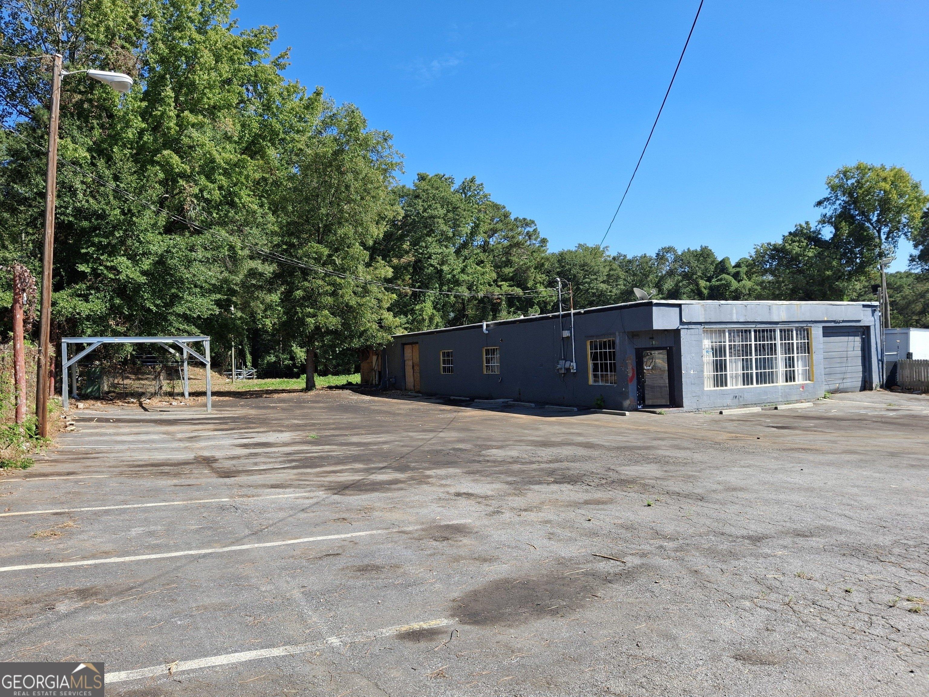 Property Image for 2410 Metropolitan Parkway SW