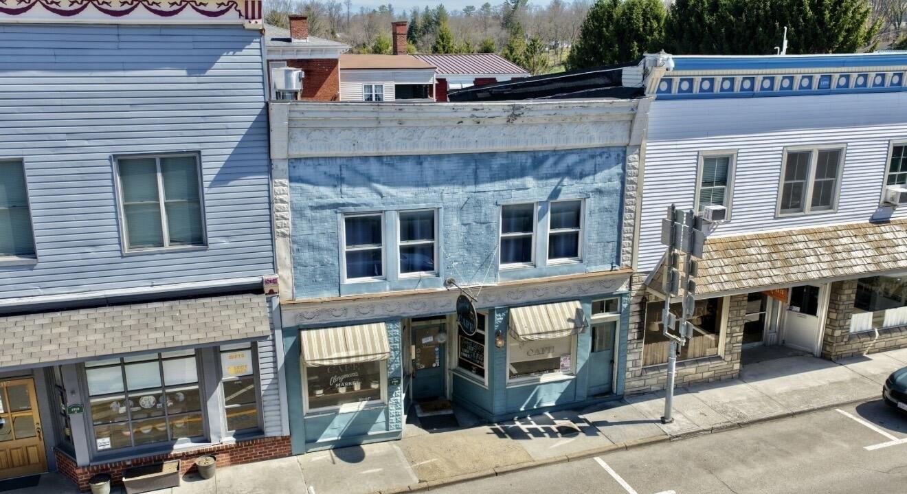 Property Image for 1023 E Washington St