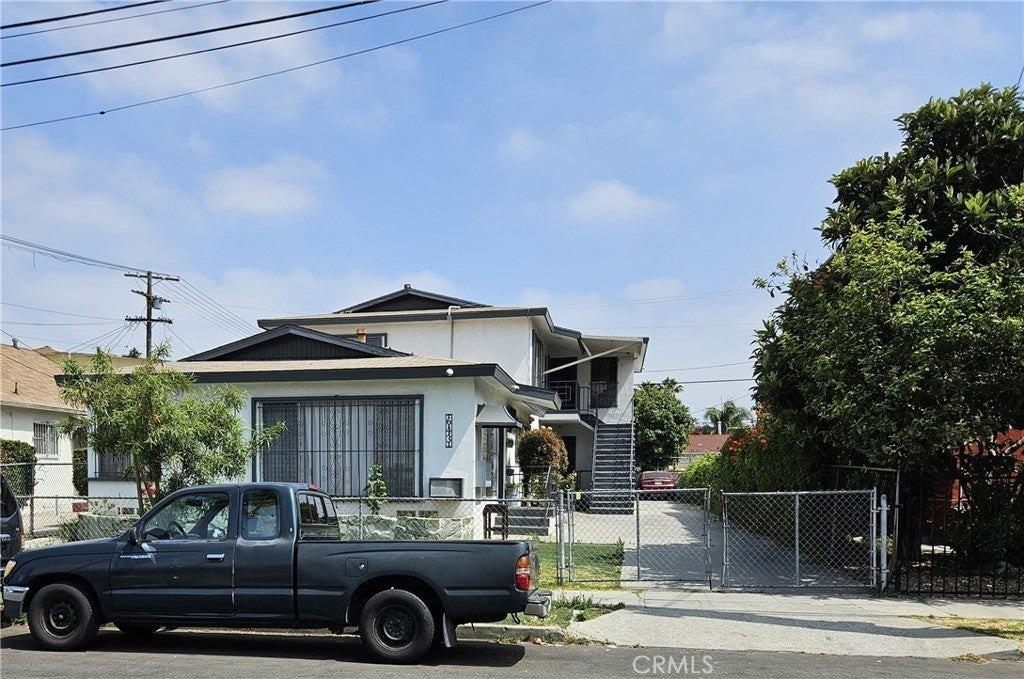 Property Image for 643 E 47th St, Southeast Los Angeles, CA 90011