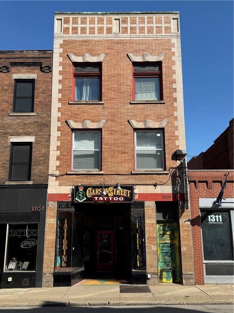 Property Image for 1309 E Carson St