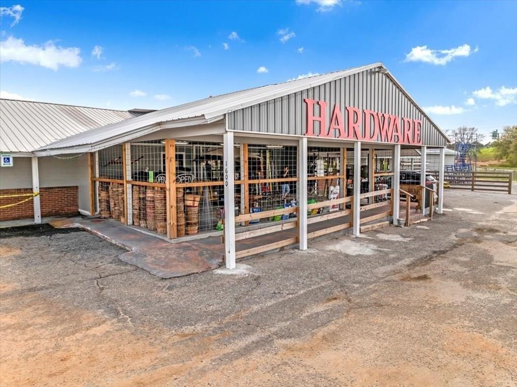 Property Image for 1600 Oglethorpe Blvd