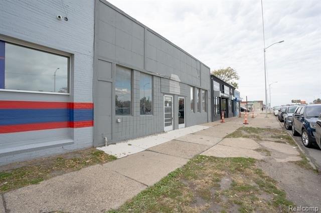 Property Image for 14049 Gratiot Avenue
