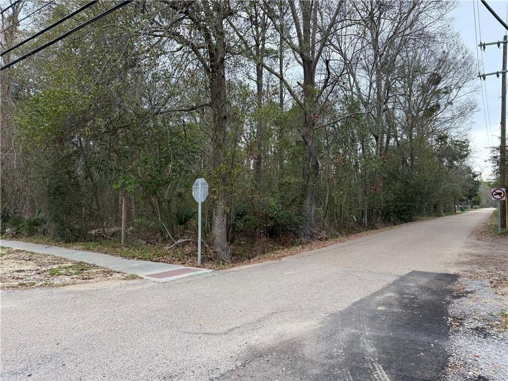 Property Image for 3233 Monroe St, Mandeville, LA 70448