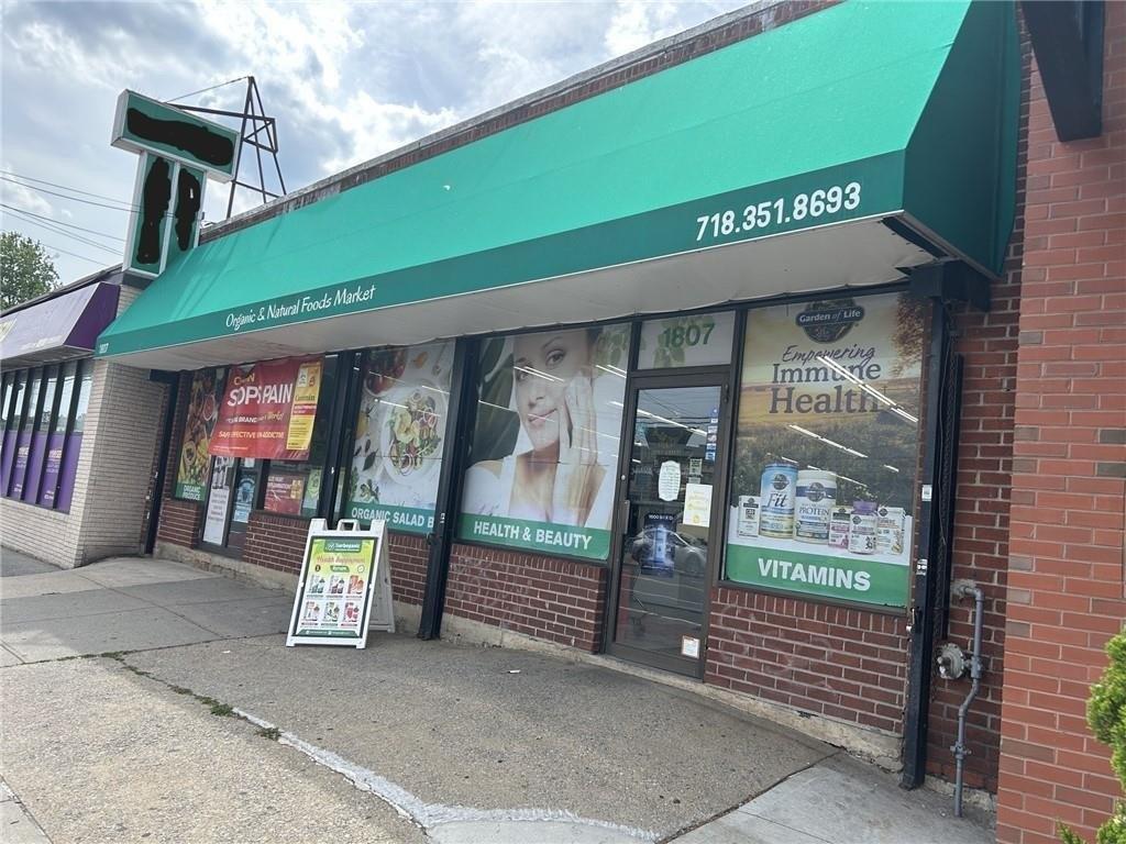 Property Image for 1807 Hylan Boulevard