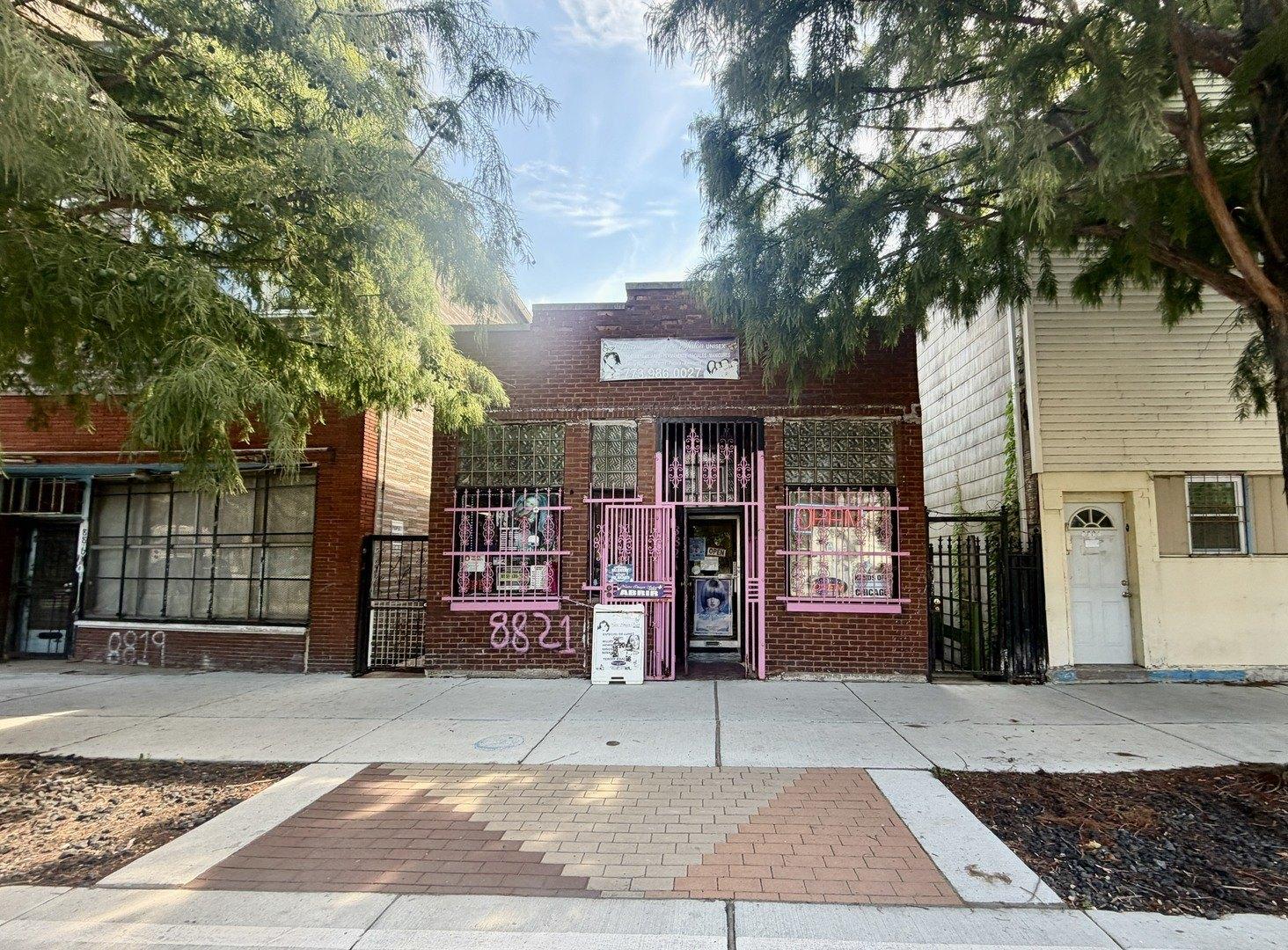 Property Image for 8821 S Commercial Avenue