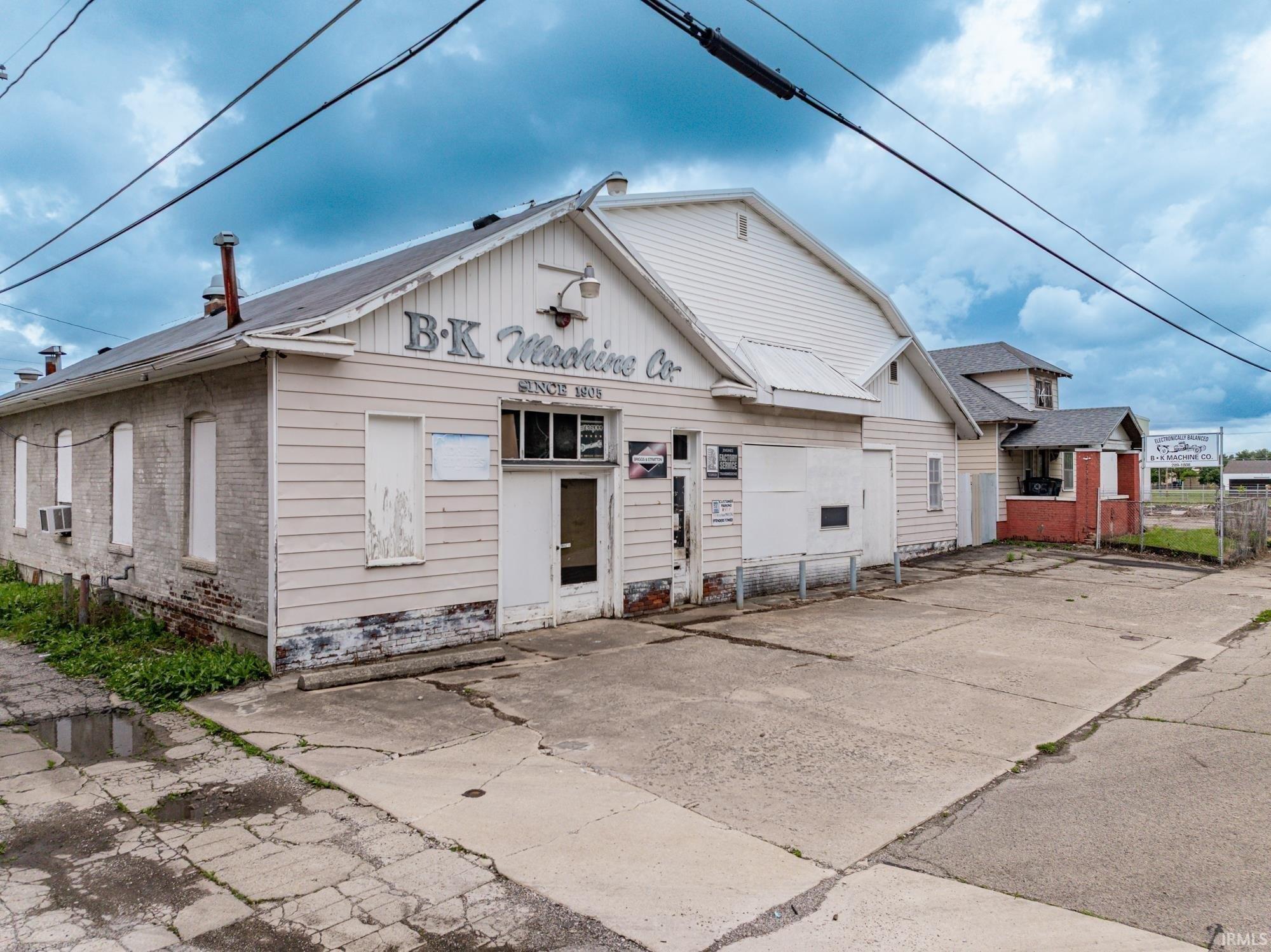 Property Image for 313 W 5th Street