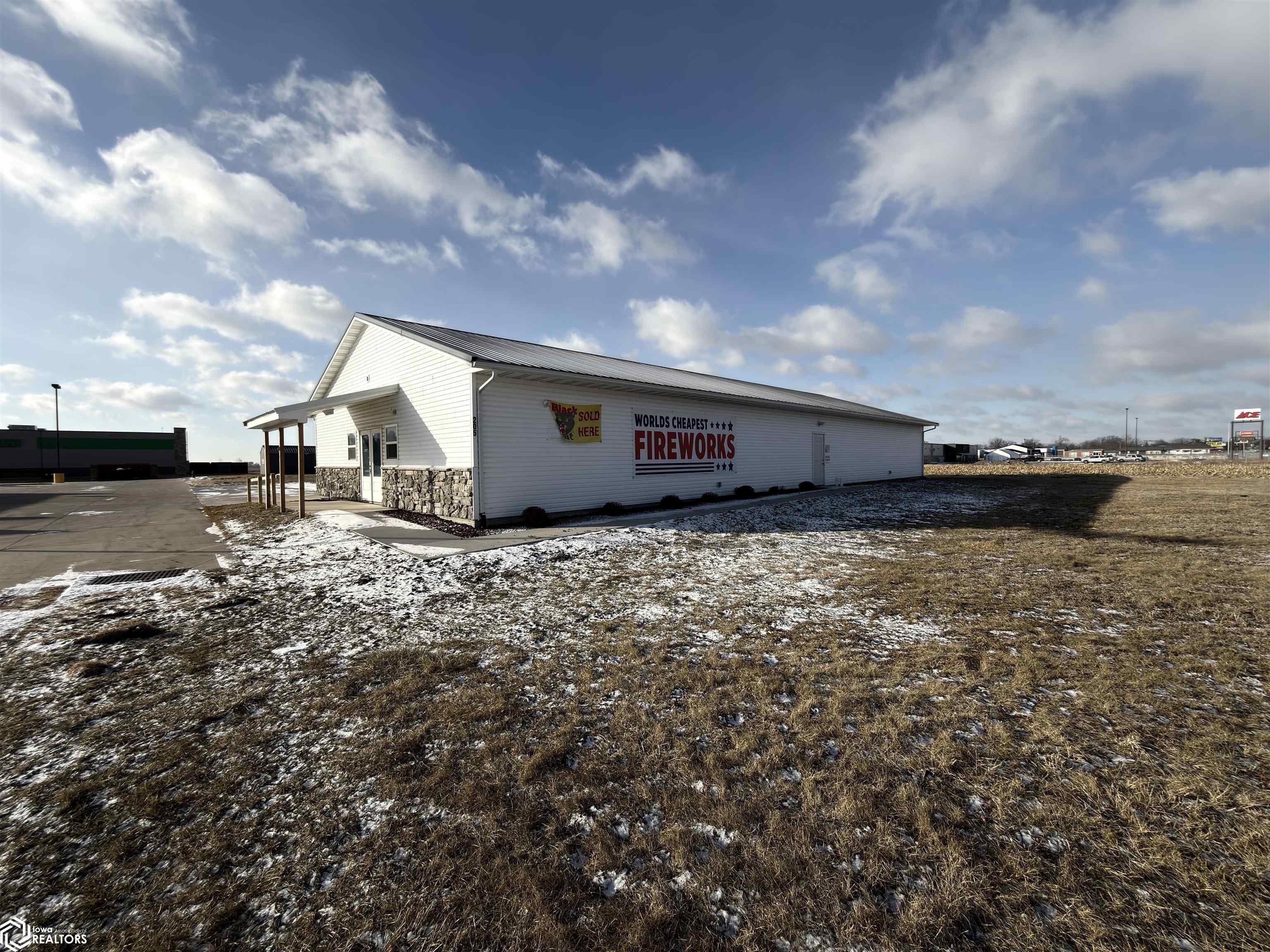 Property Image for 205 S Wiley Avenue