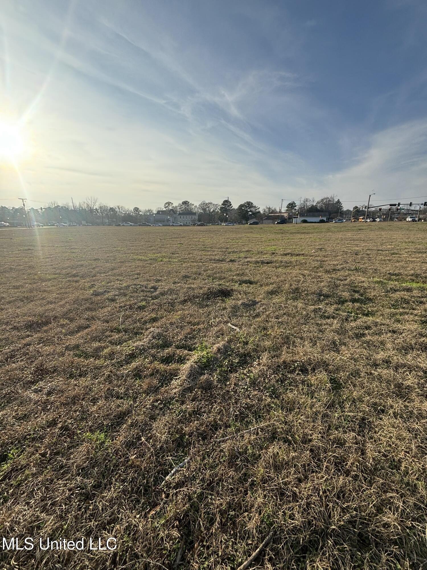 Property Image for Clinton Parkway