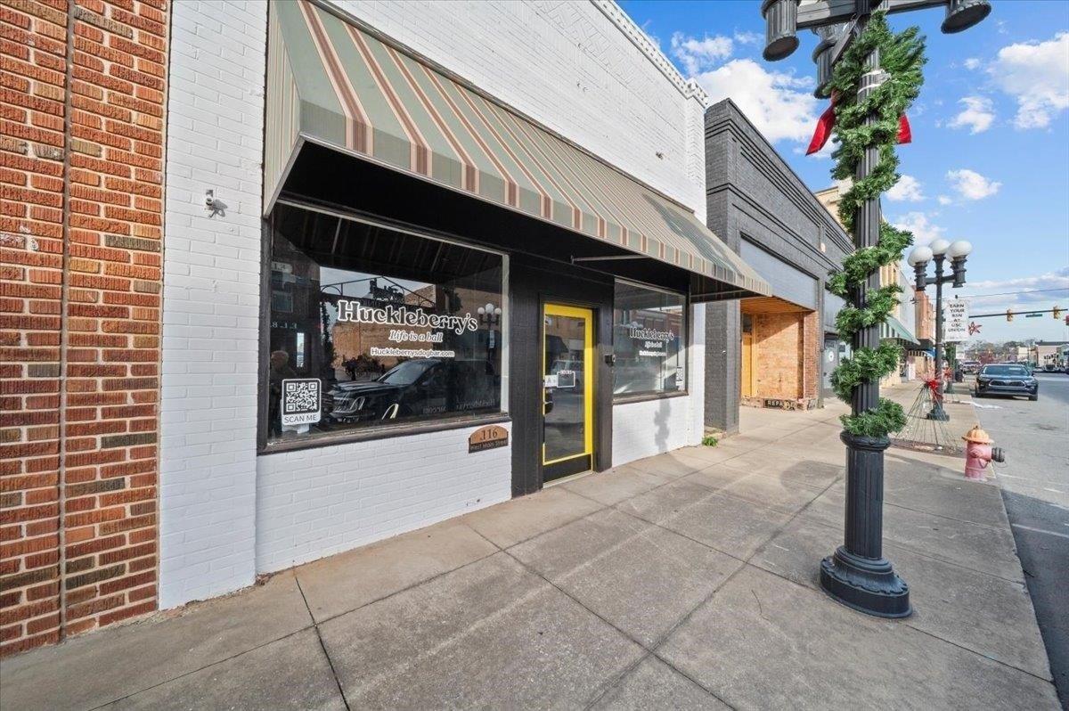 Property Image for 116 W Main Street