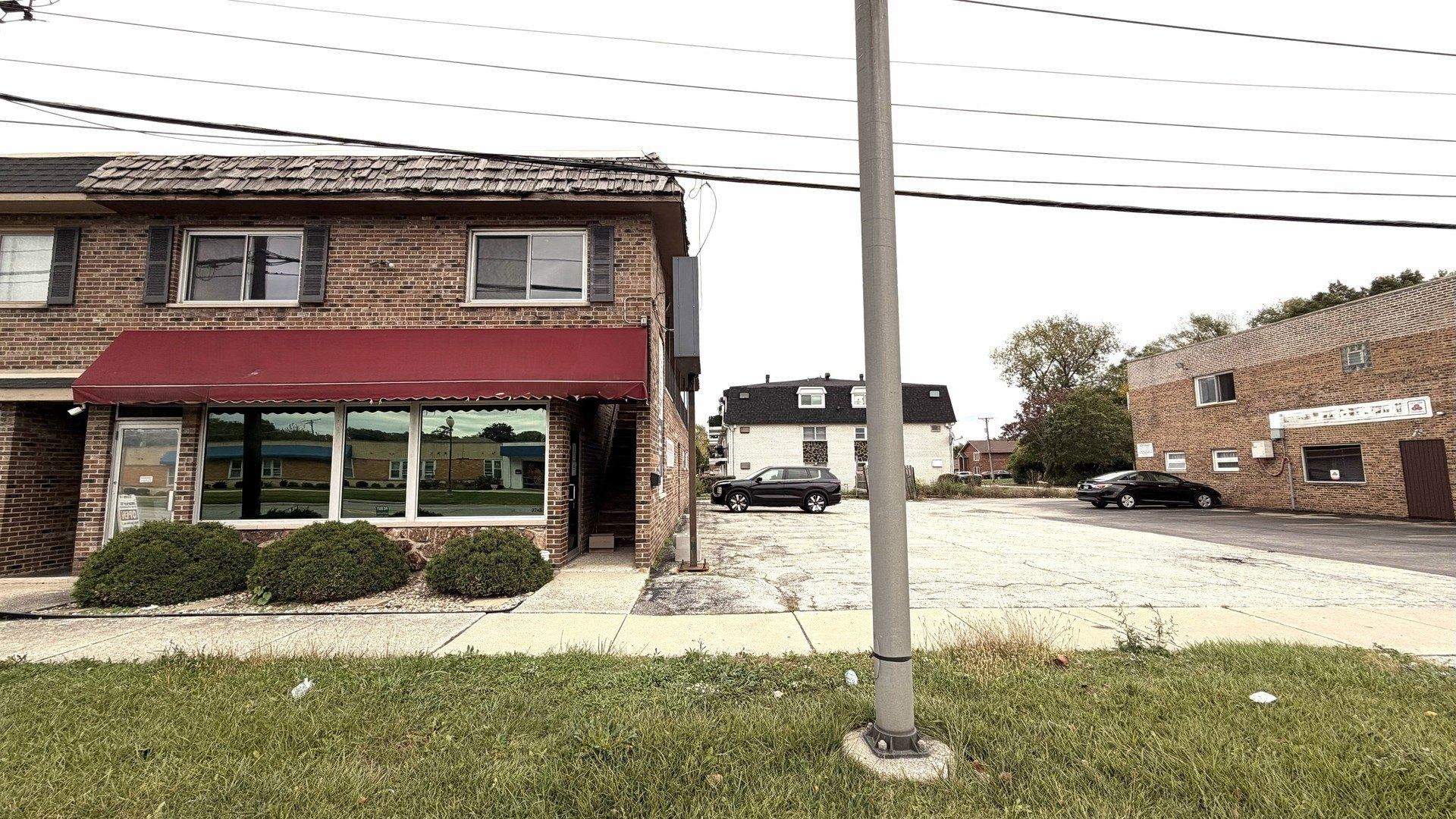 Property Image for 9243 S Roberts Road