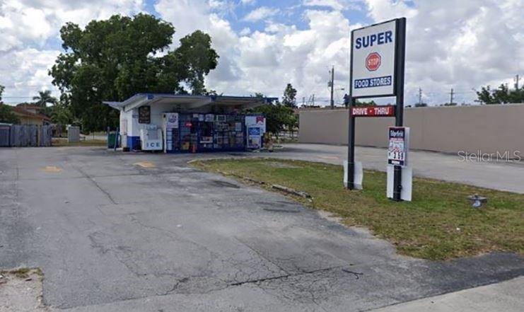 Property Image for 1621 N Cypress Road