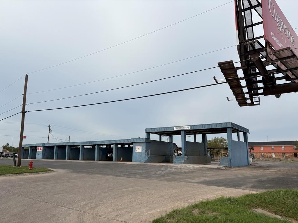 Property Image for 1597 South Veterans Blvd