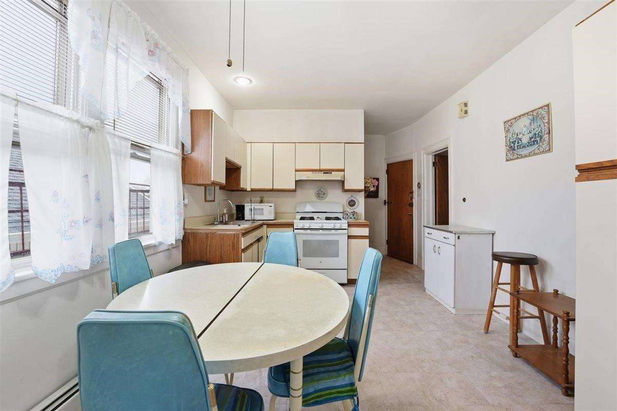 Property Image for 279 Cator Ave