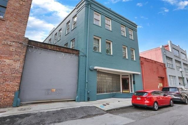 Property Image for 422 NOTRE DAME Street 3