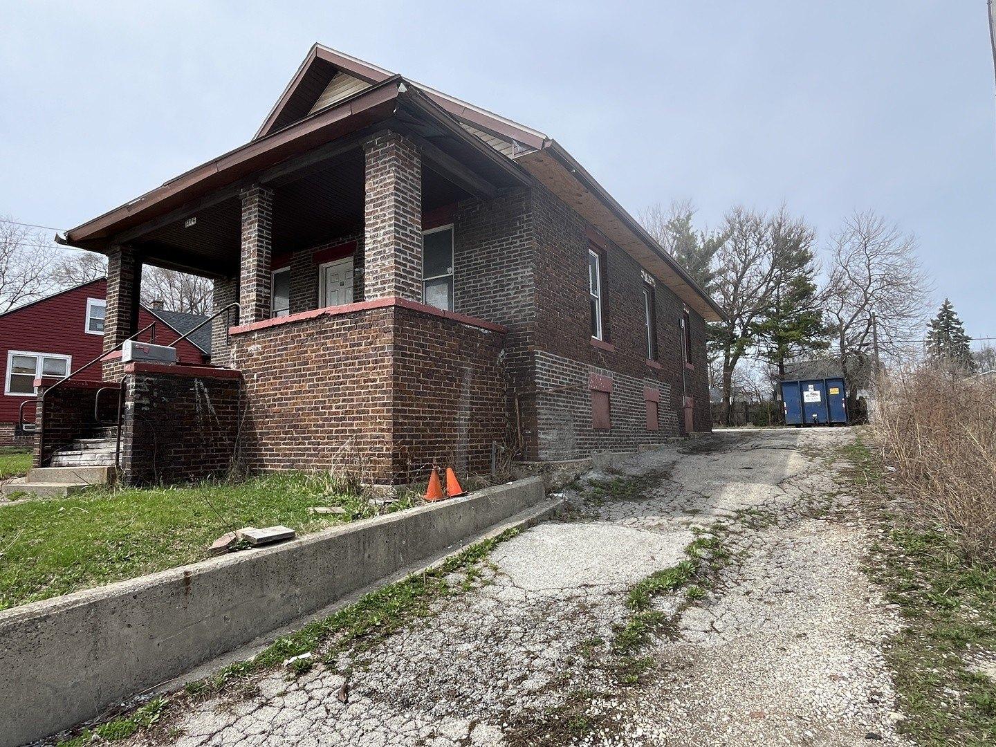 Property Image for 1324 E New York Street