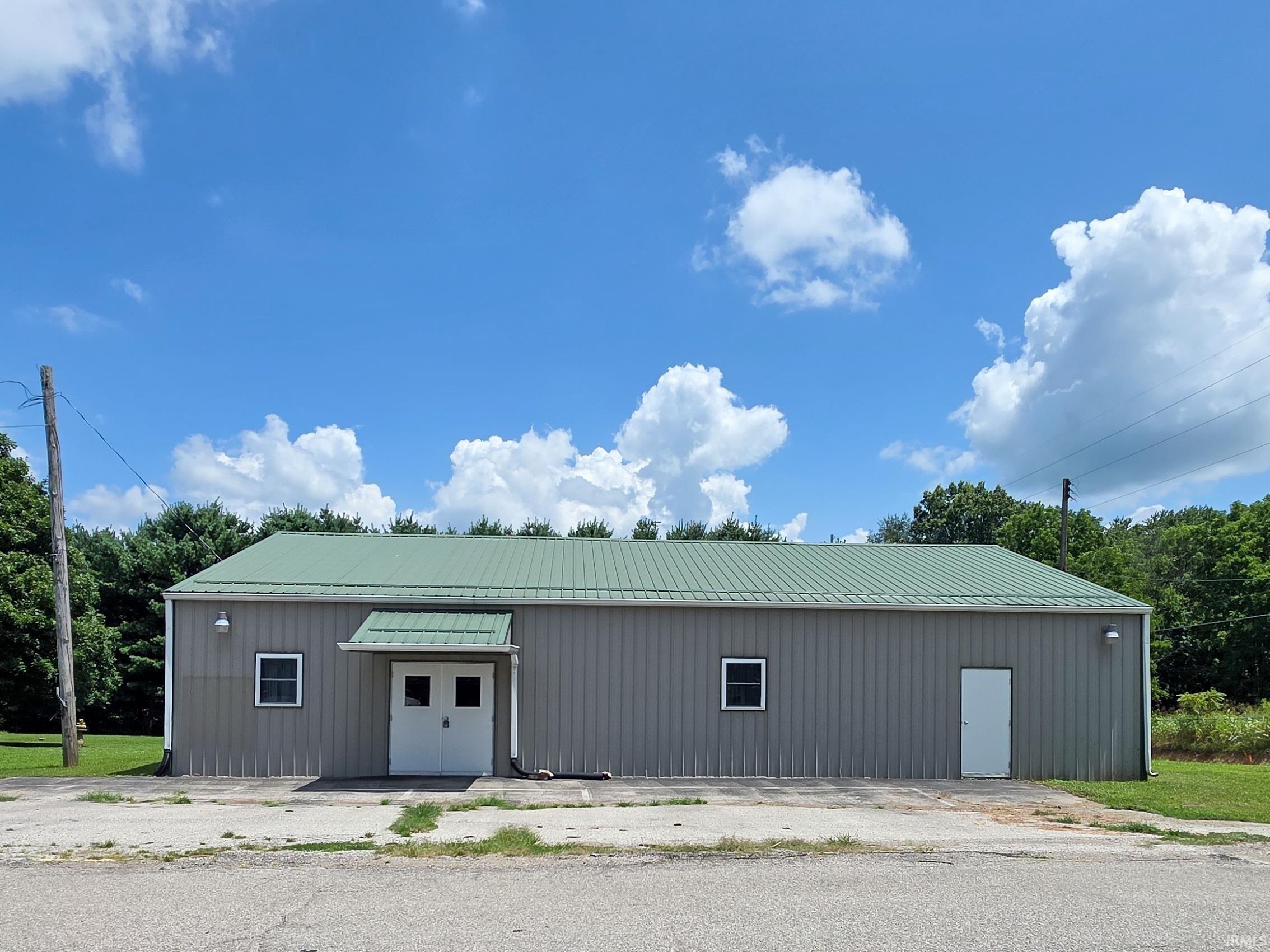 Property Image for 107 Cr 70 E