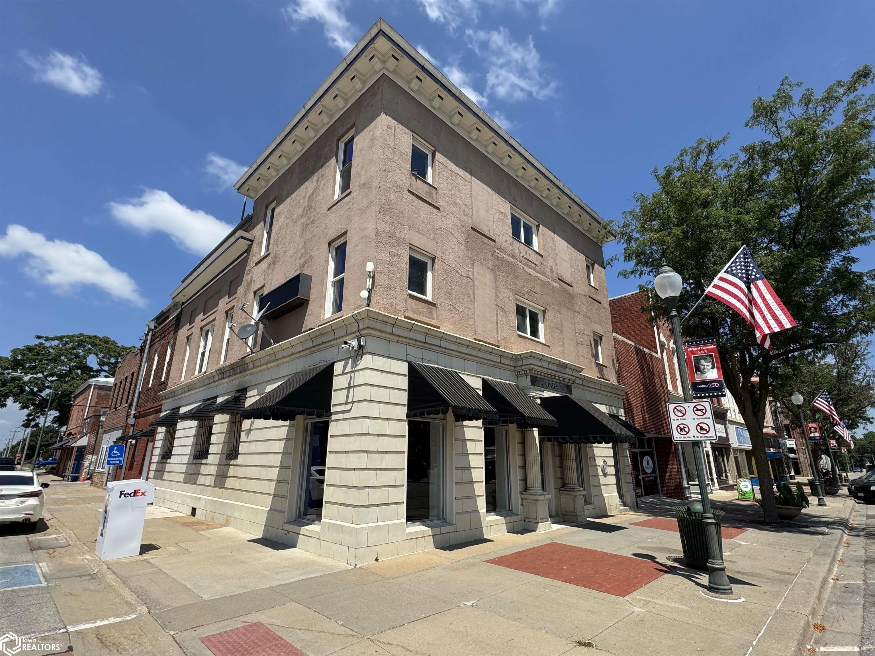Property Image for 300 N 12Th Street