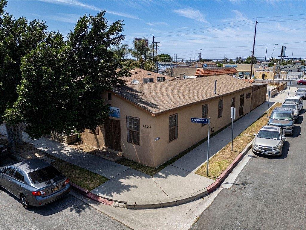 Property Image for 1327 E Mauretania