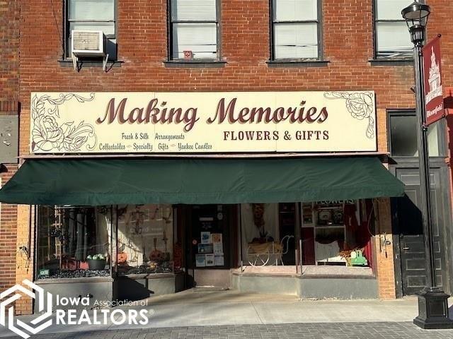 Property Image for 108 S Madison Street