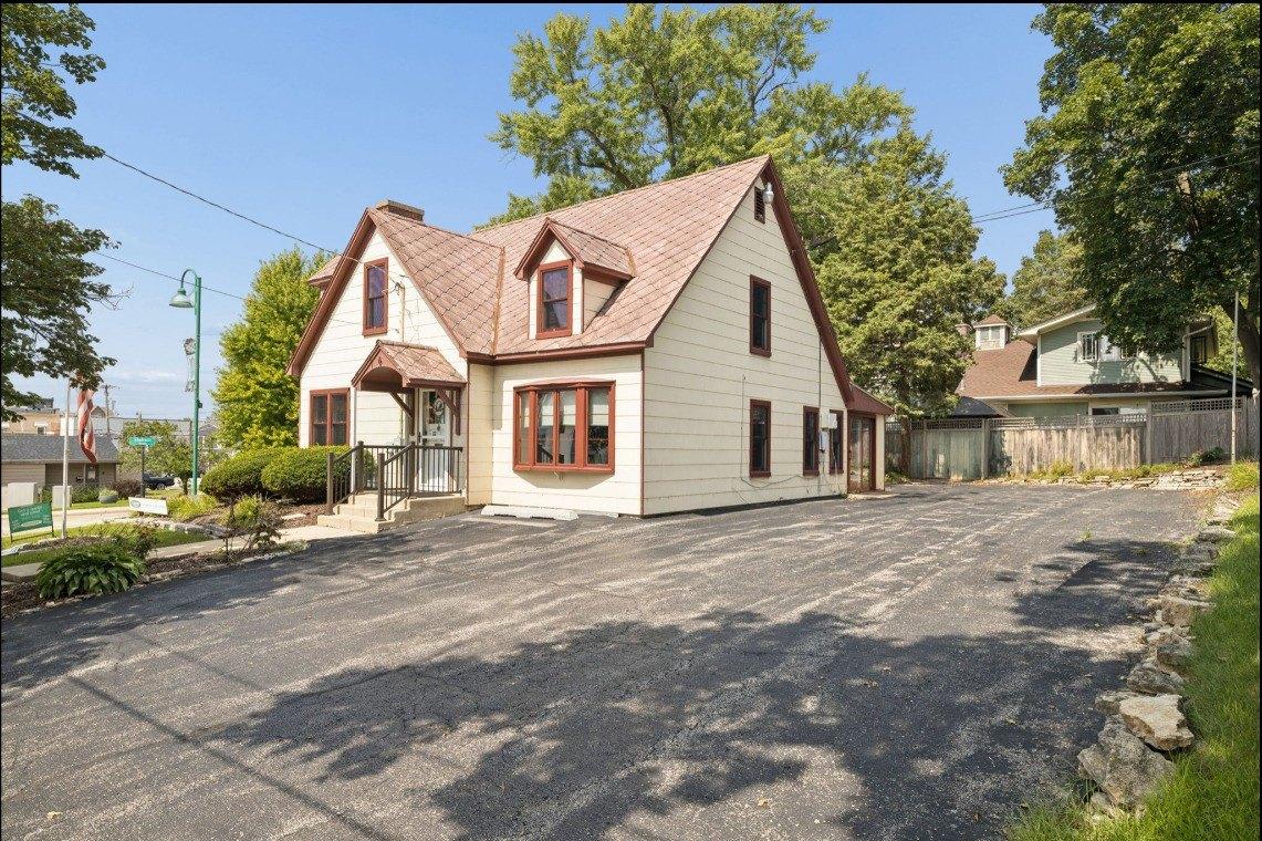 Property Image for 6 E Washington Street