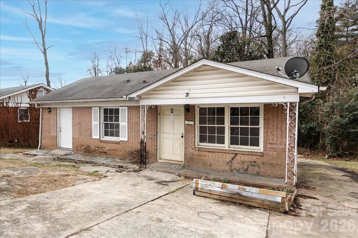 Property Image for 1628 Eastway Drive