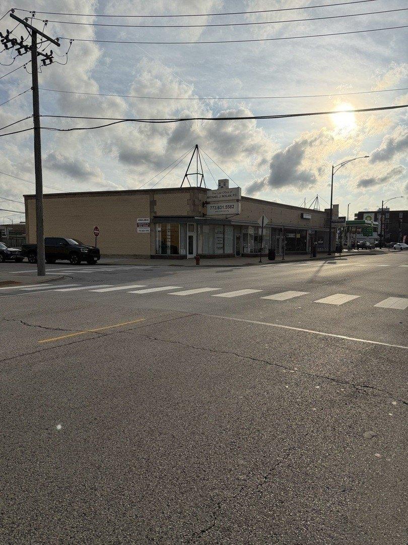 Property Image for 7133-7143 W Higgins Avenue