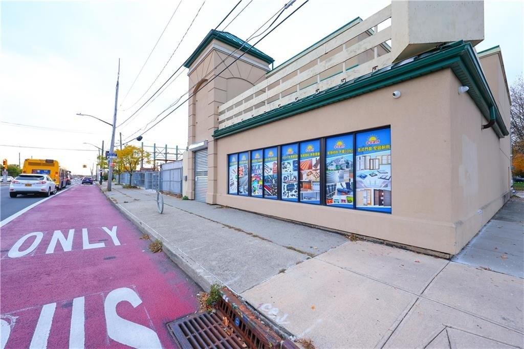Property Image for 1525 Hylan Boulevard