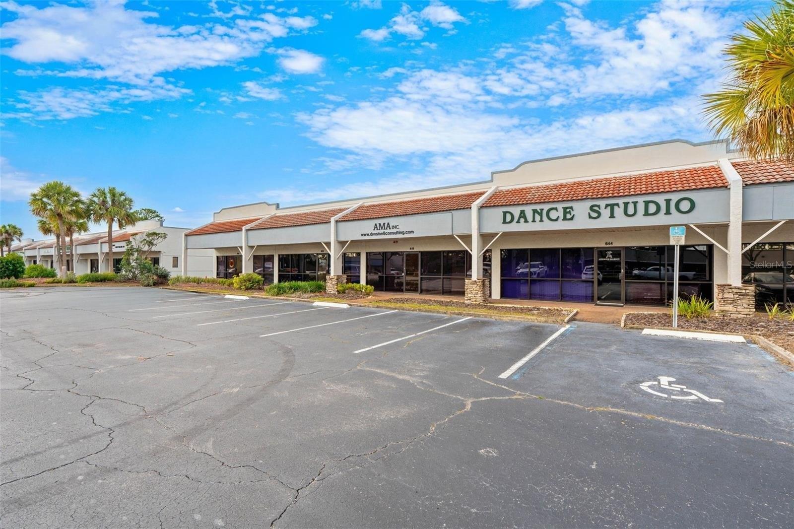 Property Image for 648 Florida Central Parkway 1000